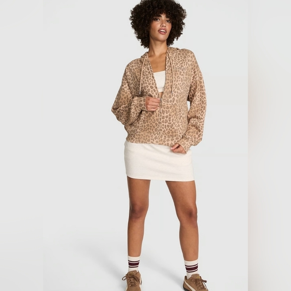 PINK Victoria's Secret Leopard Full Zip Hoodie. NWT - Picture 2 of 3